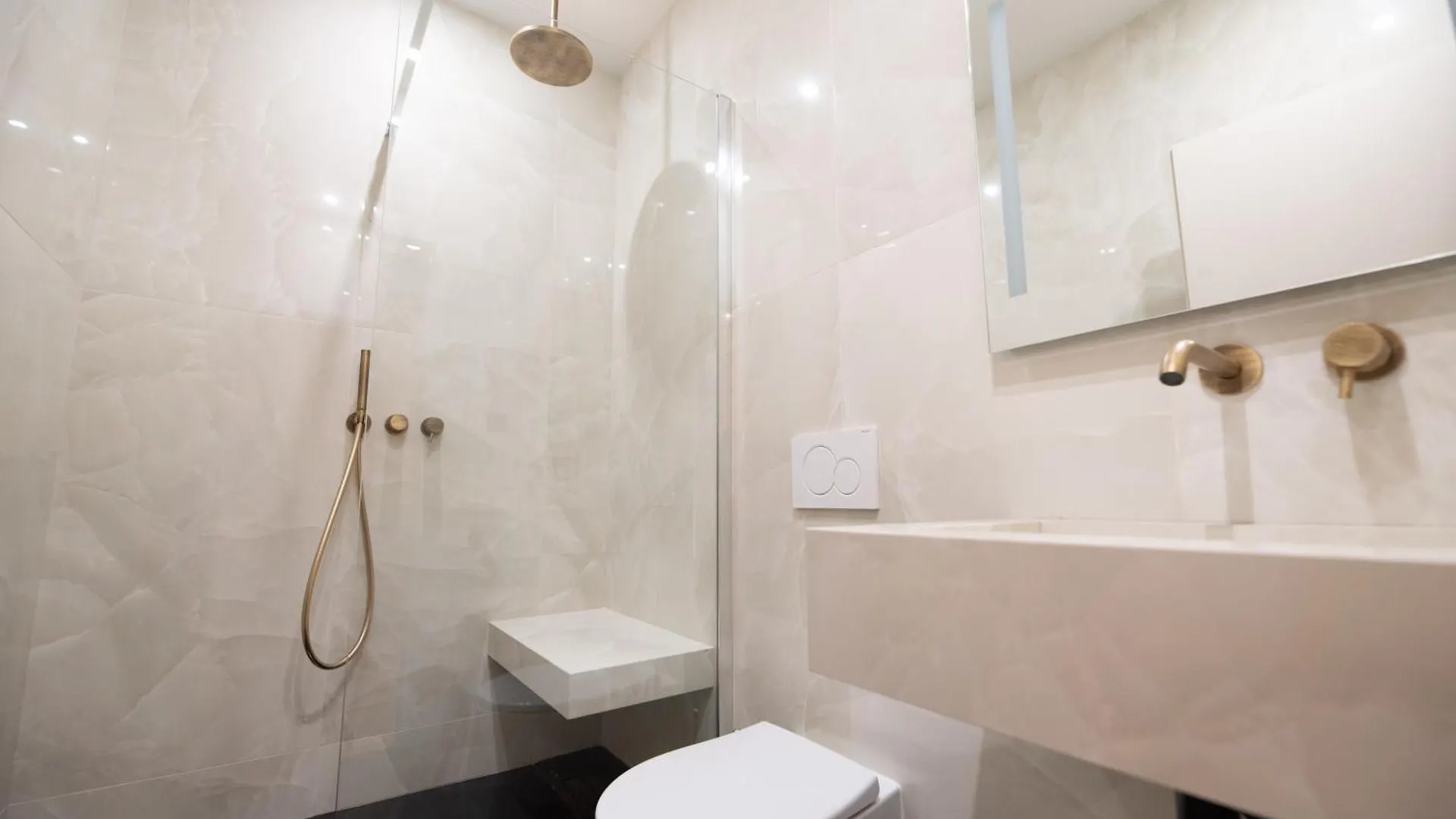 Apartment Ferienwohnung Luxury Flat - Opera & Upper Marais Paris Frankreich