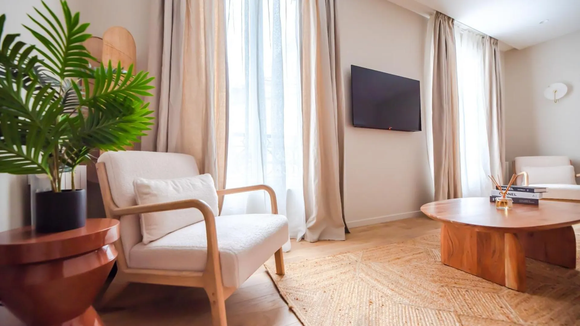 Apartment Ferienwohnung Luxury Flat - Opera & Upper Marais Paris