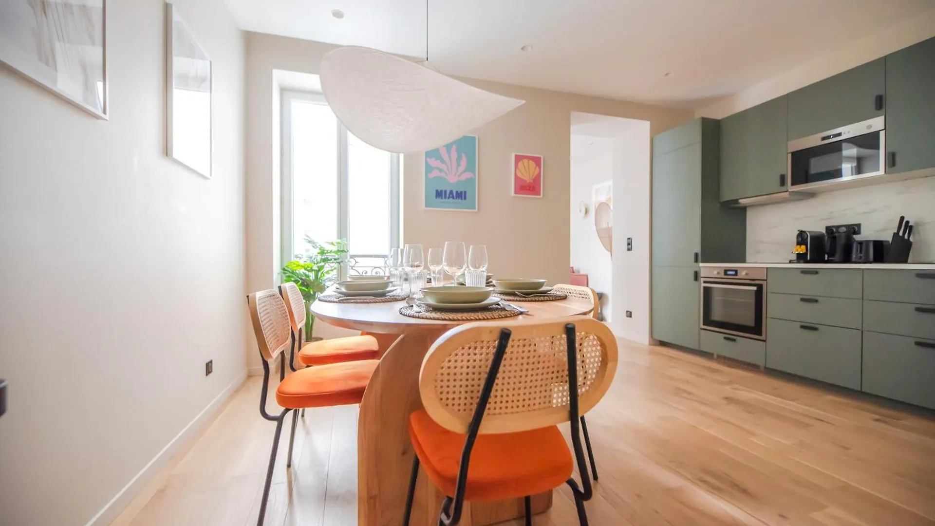 Ferienwohnung Luxury Flat - Opera & Upper Marais Paris Apartment